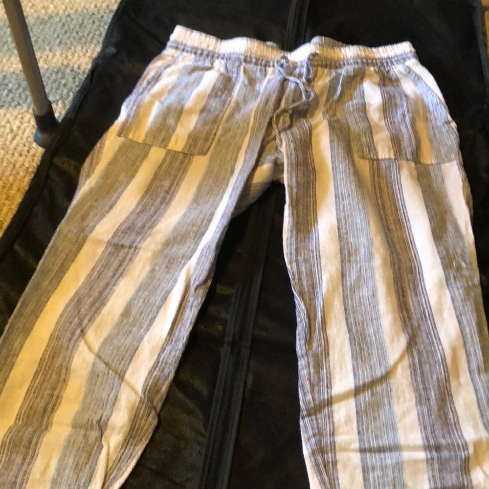 Old Navy linen blend loose fitting ankle pants